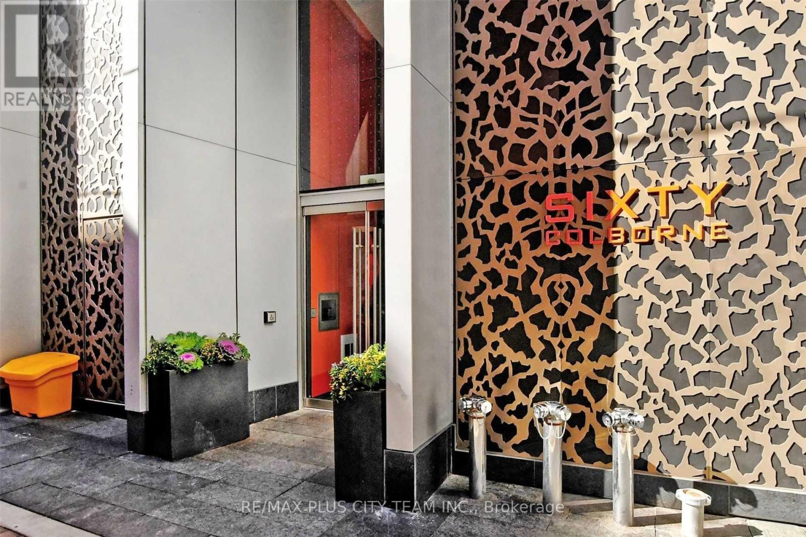 201 - 60 Colborne Street, Toronto, Ontario  M5E 0B7 - Photo 15 - C12518820