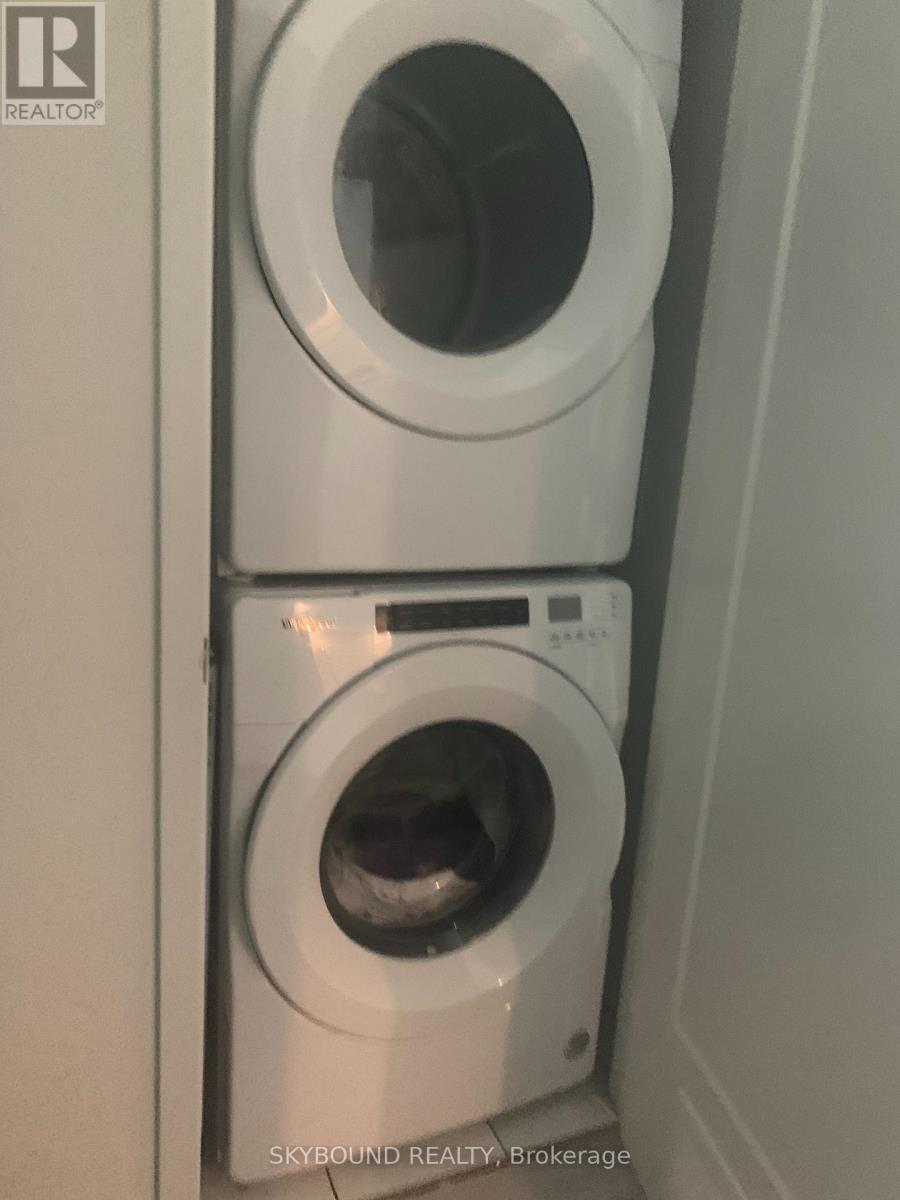 2411 - 70 Princess Street, Toronto, Ontario M5A 0X6 - Photo 3 - C12518914