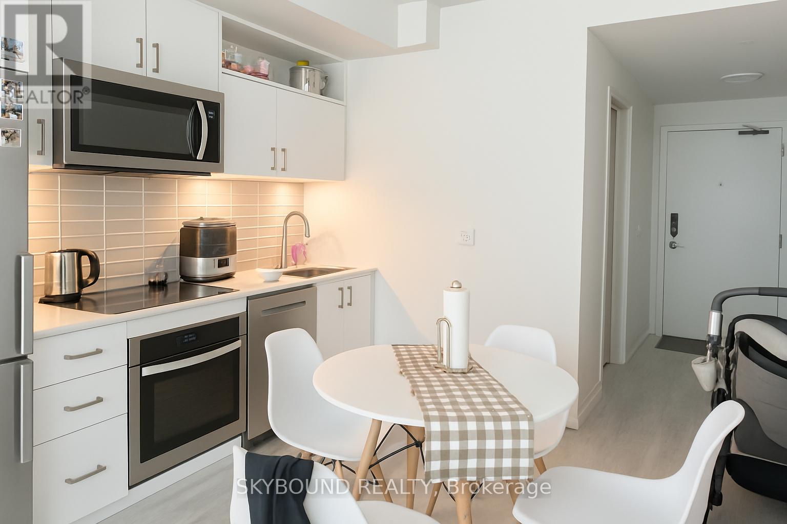 2411 - 70 Princess Street, Toronto, Ontario M5A 0X6 - Photo 4 - C12518914