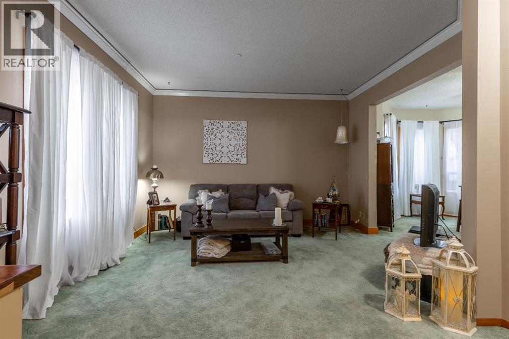 1210 5a Avenue S, Lethbridge, Alberta  T1J 0Y2 - Photo 6 - A2268890