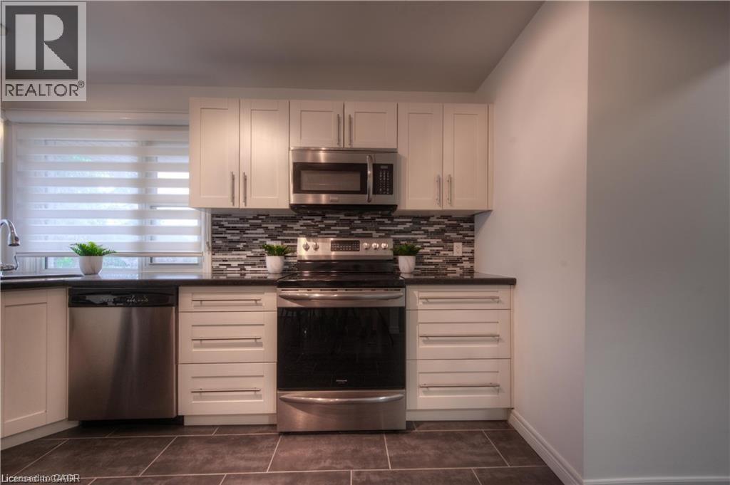 88 Broadmoor Avenue, Kitchener, Ontario  N2C 1Y7 - Photo 7 - 40786407