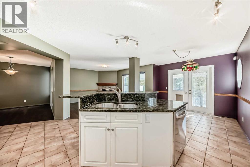 77 Citadel Ridge Green Nw, Calgary, Alberta  T3G 4P9 - Photo 12 - A2266438