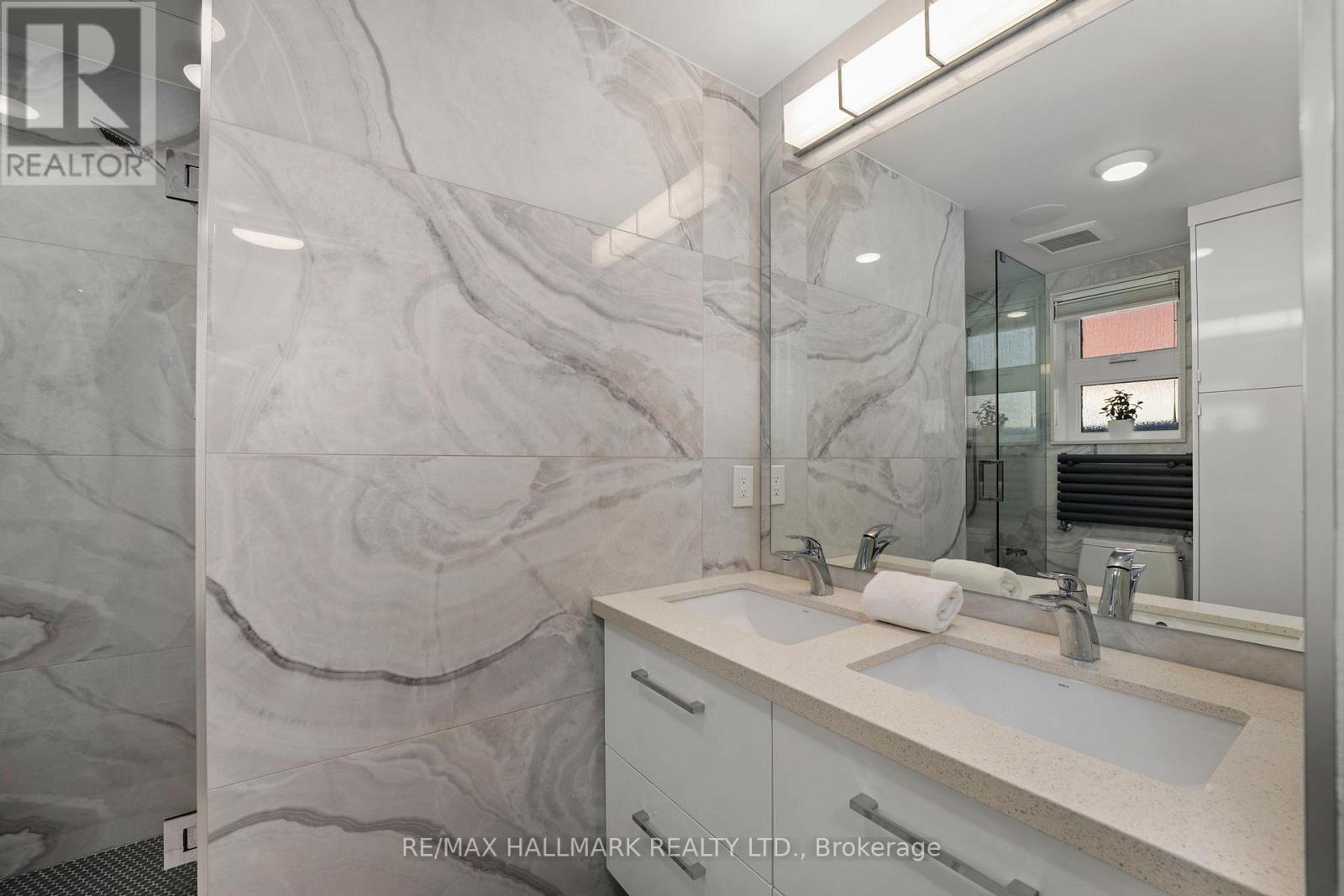 272 King Edward Avenue, Toronto, Ontario  M4C 0A8 - Photo 18 - E12518898