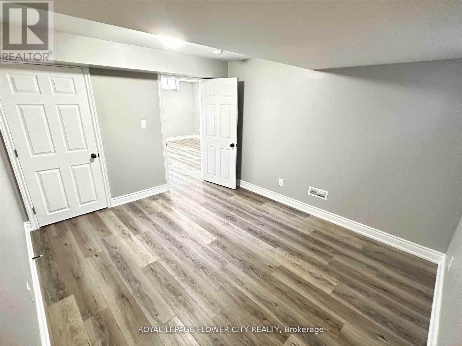 41 Paisley Green Avenue, Caledon, Ontario  L7C 3R9 - Photo 20 - W12516878