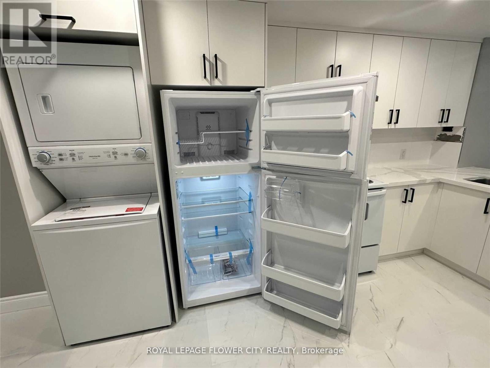 41 Paisley Green Avenue, Caledon, Ontario  L7C 3R9 - Photo 21 - W12516878