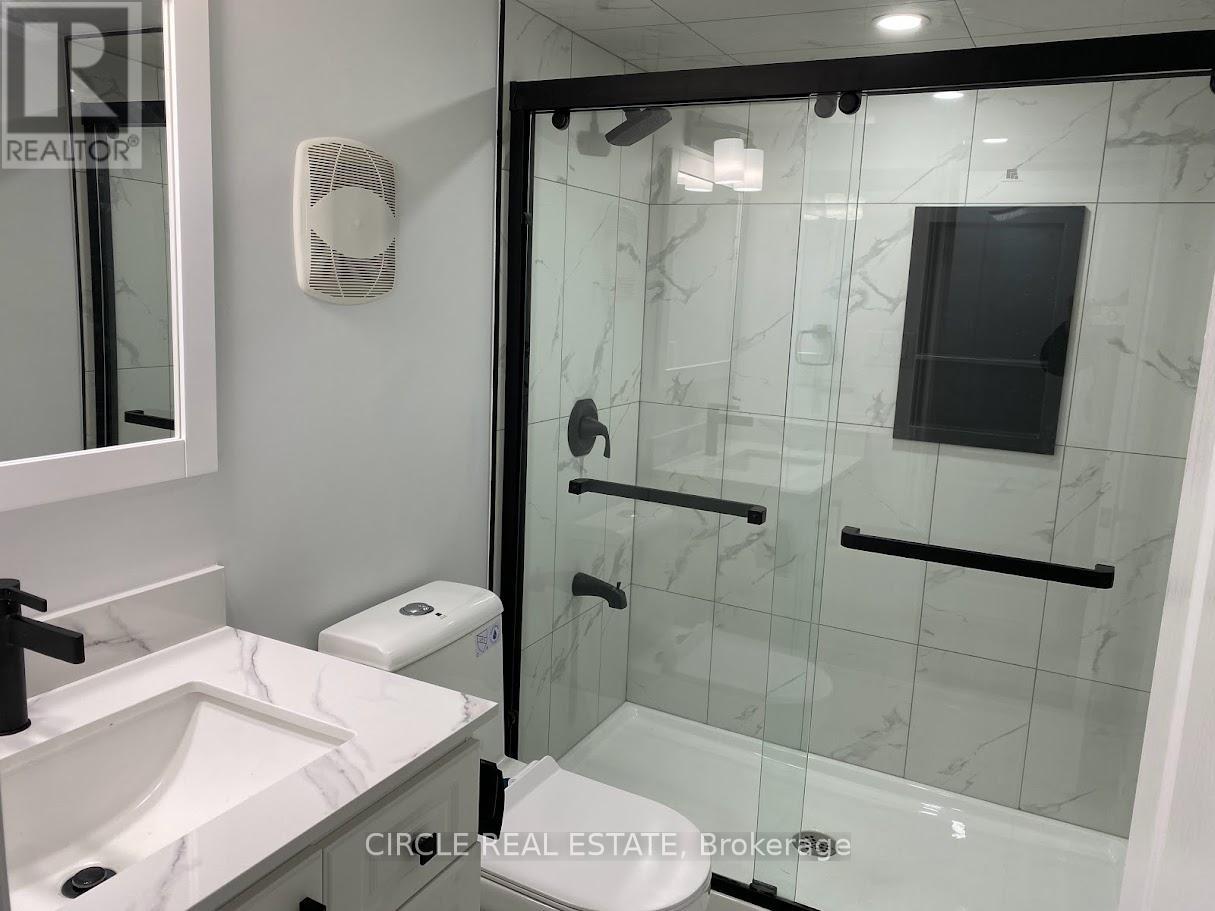 1368 Connaught Terrace, Milton, Ontario  L9E 0B8 - Photo 43 - W12518770