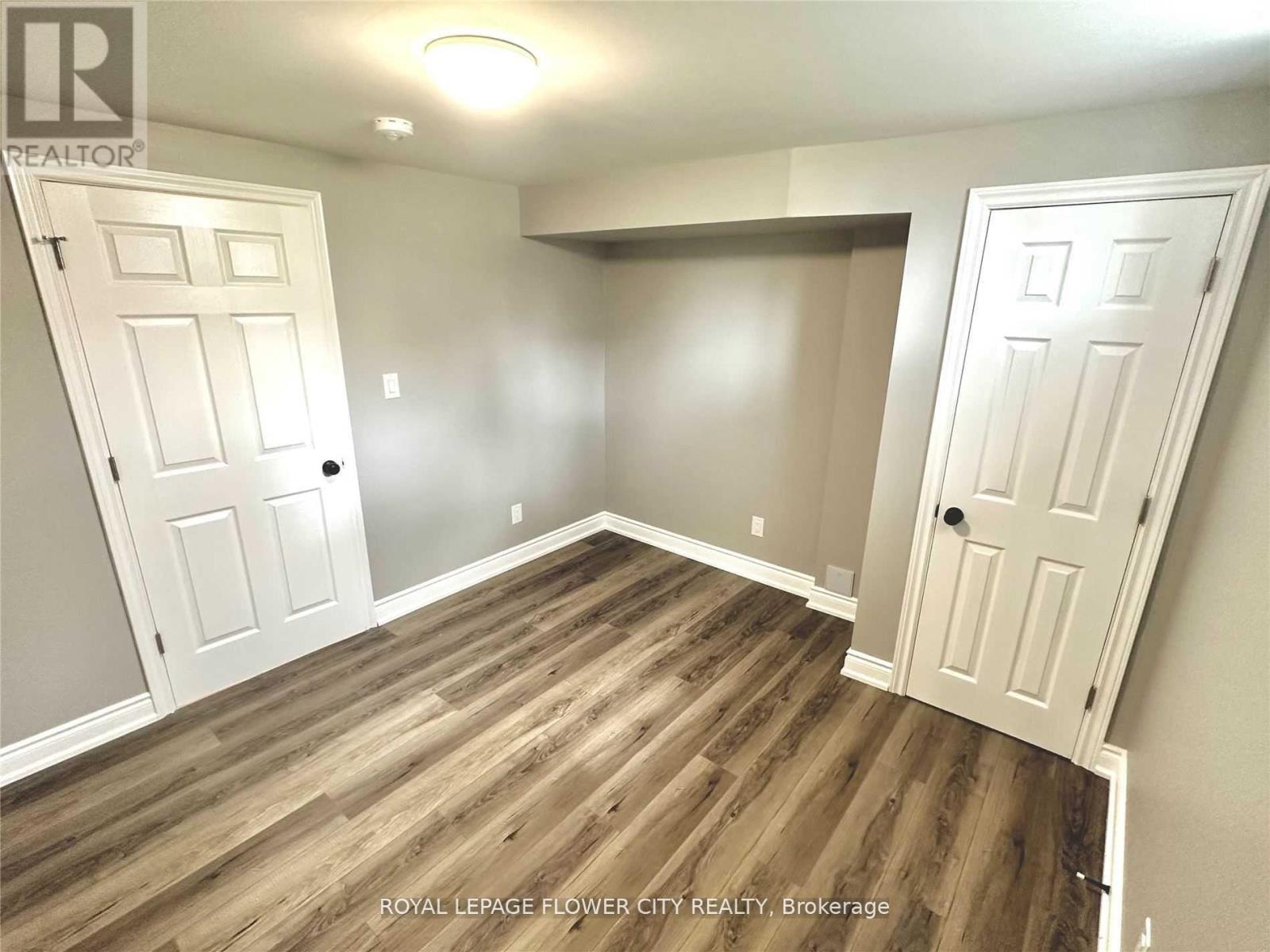 41 Paisley Green Avenue, Caledon, Ontario  L7C 3R9 - Photo 7 - W12516878