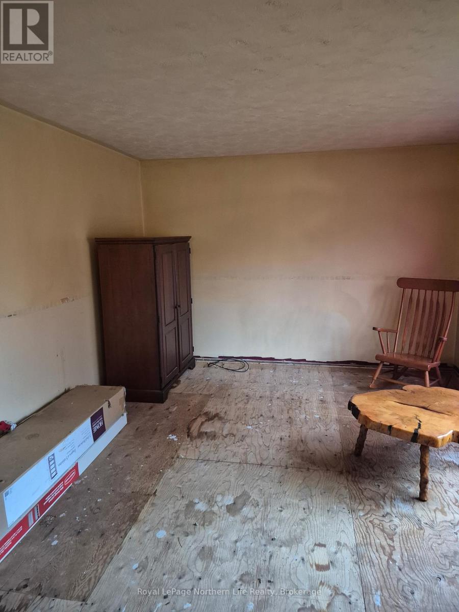 245 Jodouin Road, Papineau-Cameron, Ontario P0H 1V0 - Photo 4 - X12517842