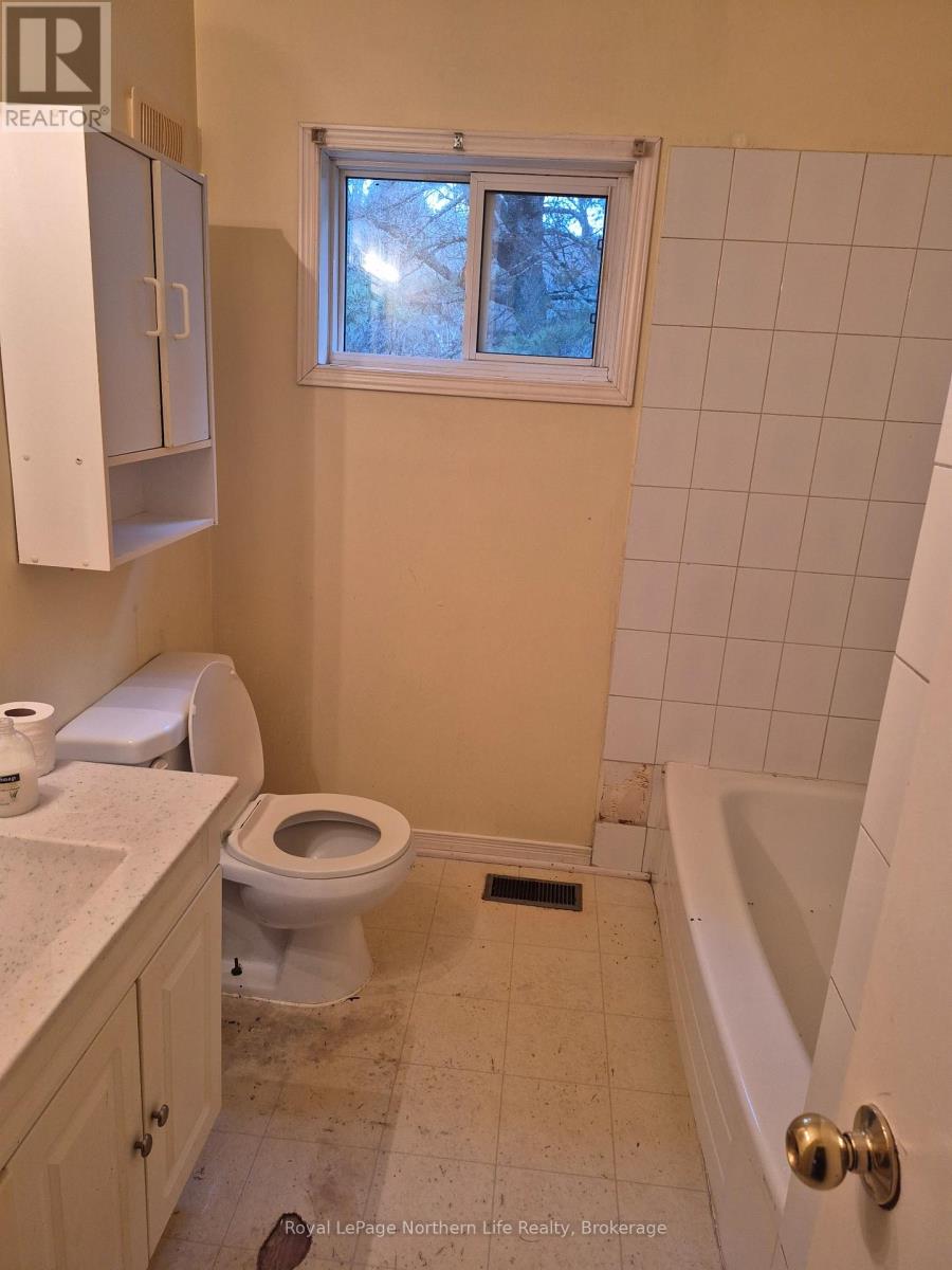 245 Jodouin Road, Papineau-Cameron, Ontario P0H 1V0 - Photo 6 - X12517842