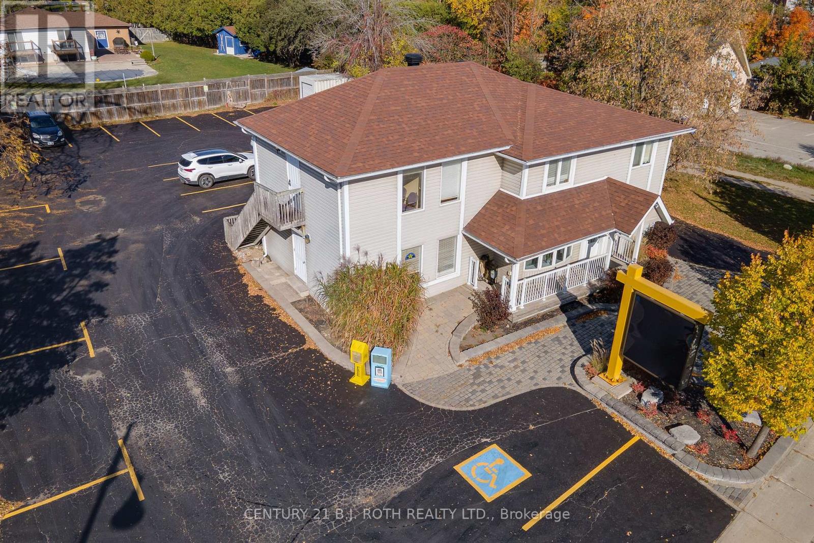 888 Innisfil Beach Road, Innisfil, Ontario  L9S 2C2 - Photo 21 - N12519002