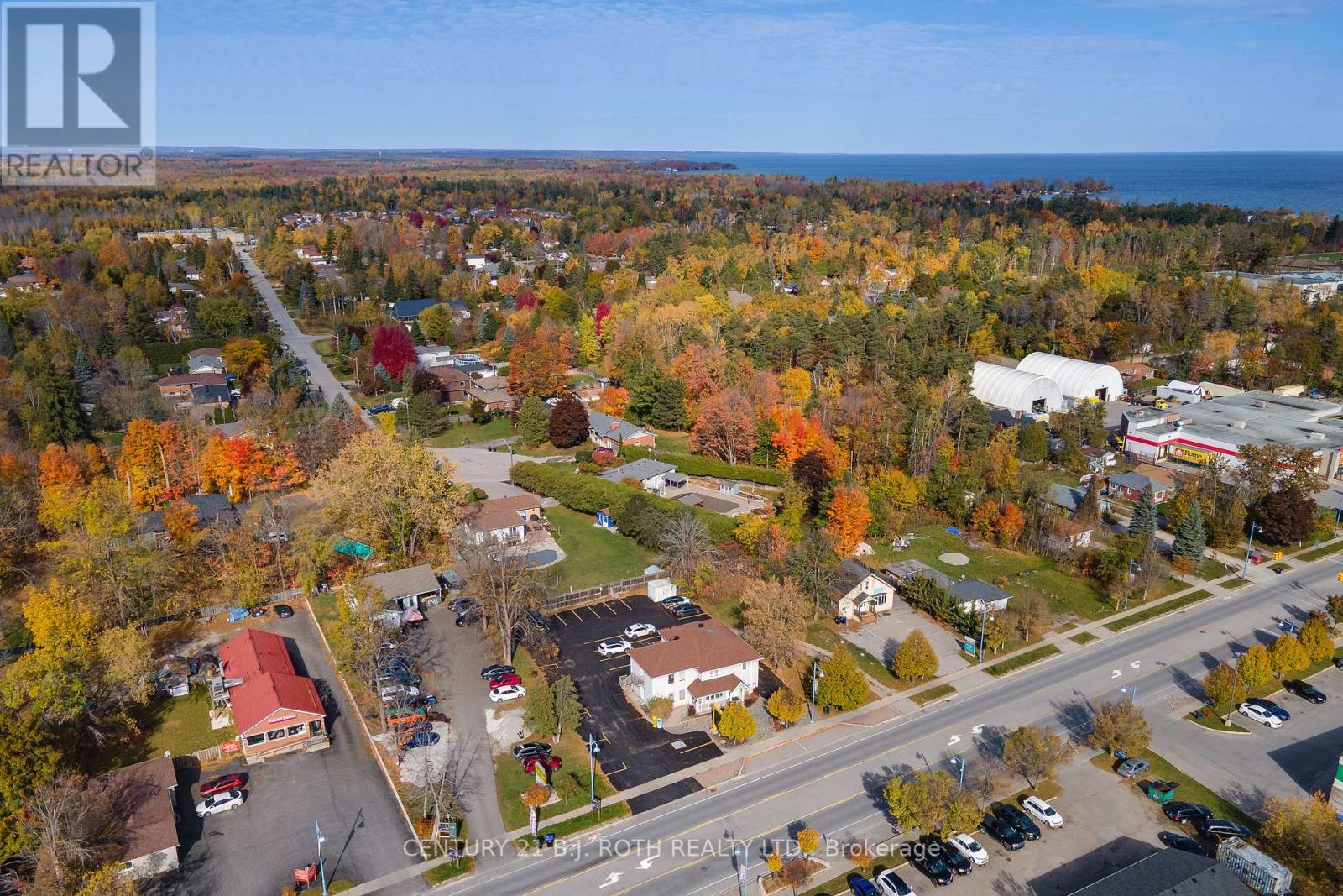 888 Innisfil Beach Road, Innisfil, Ontario  L9S 2C2 - Photo 4 - N12519002