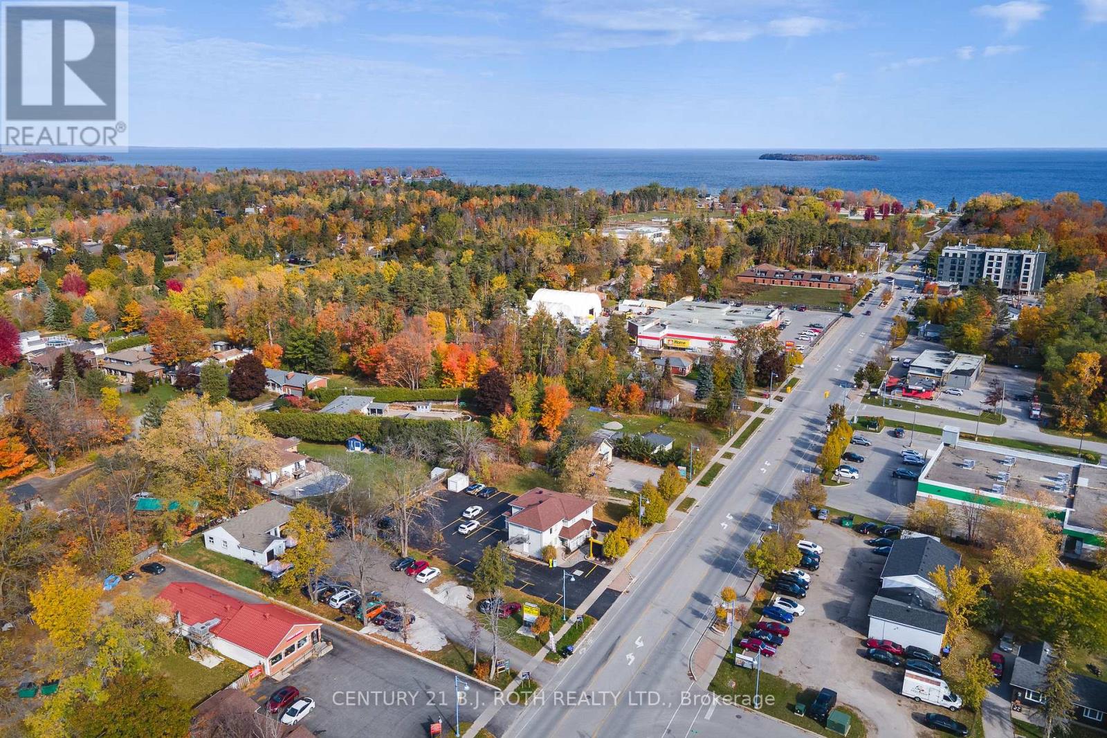 888 Innisfil Beach Road, Innisfil, Ontario  L9S 2C2 - Photo 5 - N12519002