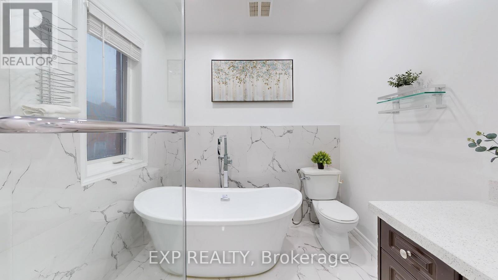 242 Marble Place W, Newmarket, Ontario  L3X 2Y3 - Photo 14 - N12519048