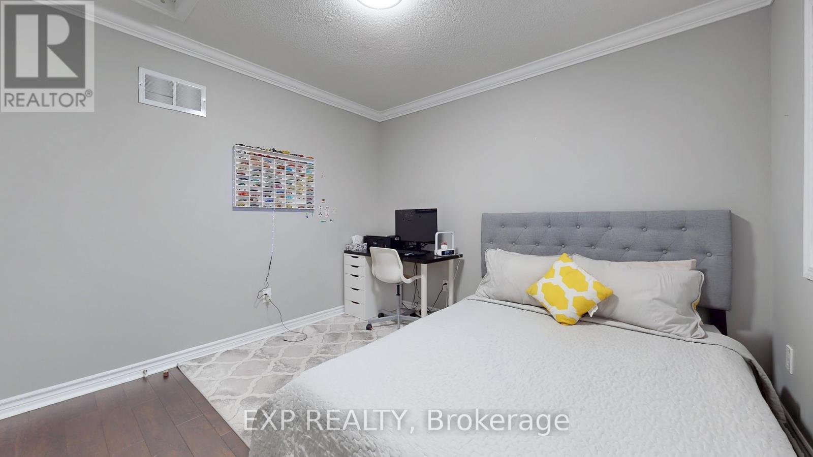 242 Marble Place W, Newmarket, Ontario  L3X 2Y3 - Photo 16 - N12519048