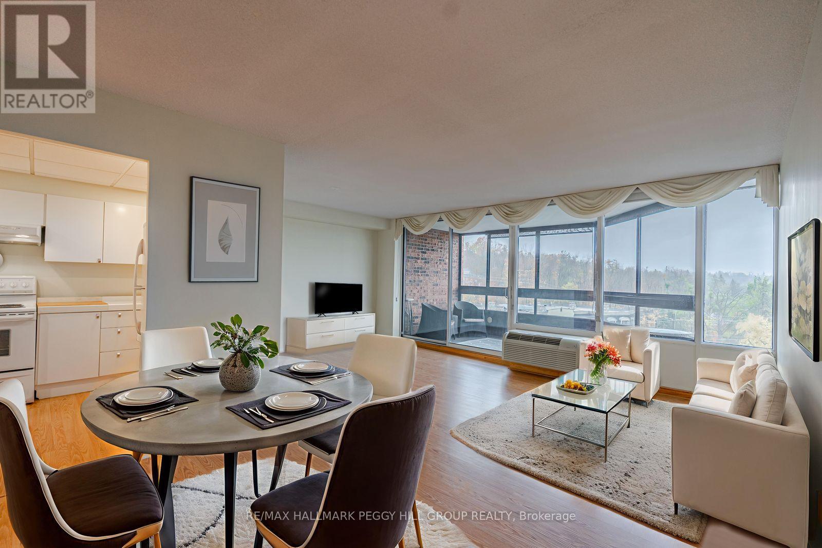 803 - 181 Collier Street, Barrie, Ontario  L4M 5L6 - Photo 3 - S12518916