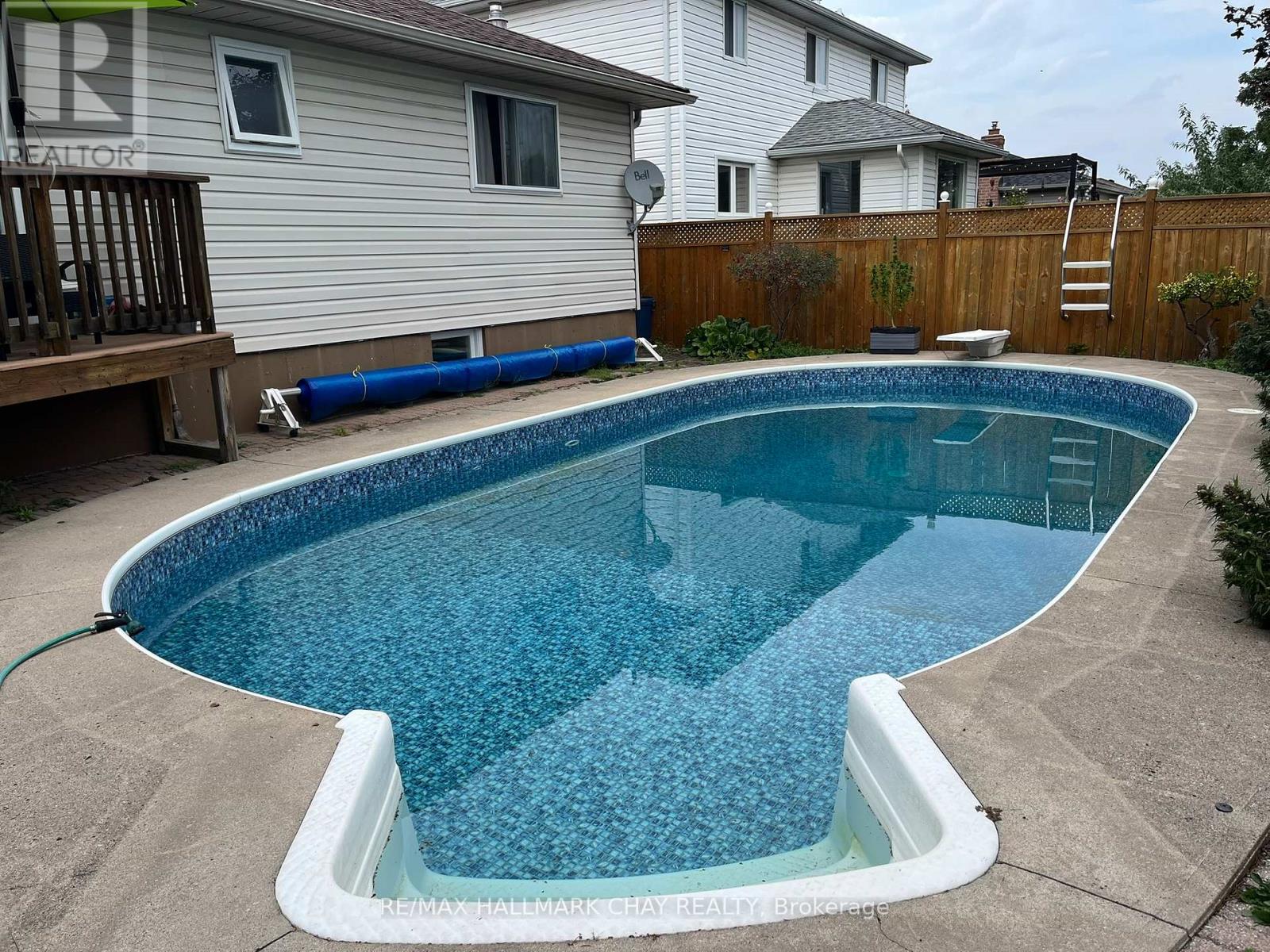 129 Rose Street, Barrie, Ontario  L4M 6C2 - Photo 12 - S12518944