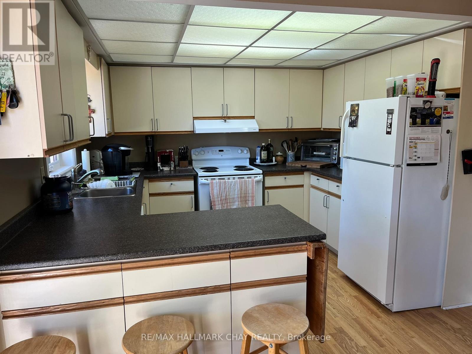 129 Rose Street, Barrie, Ontario  L4M 6C2 - Photo 3 - S12518944