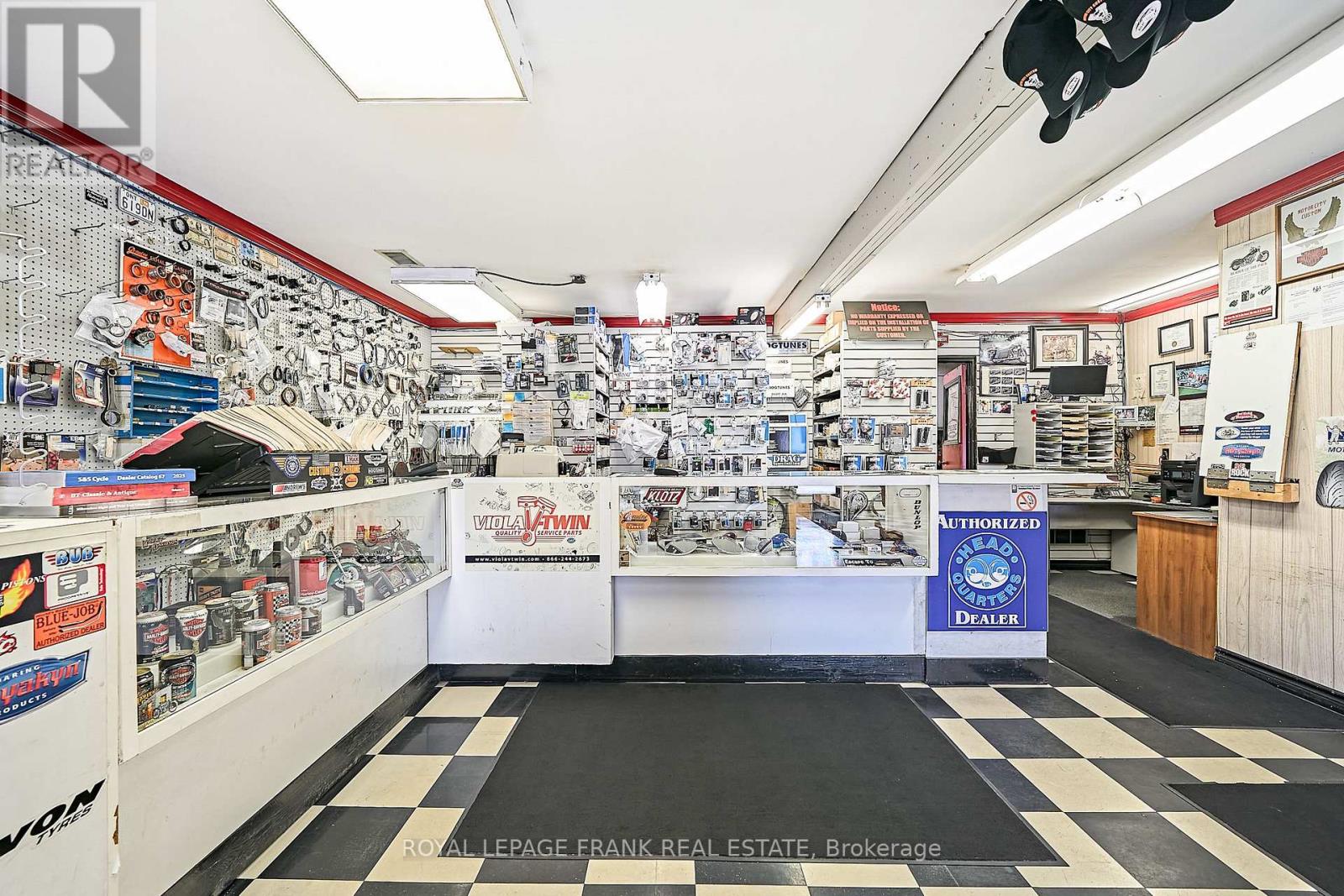 287 Dean Avenue, Oshawa, Ontario L1H 3E1 - Photo 2 - E12519126