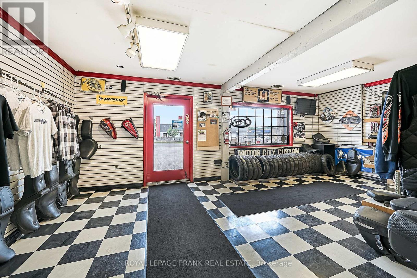 287 Dean Avenue, Oshawa, Ontario L1H 3E1 - Photo 3 - E12519126