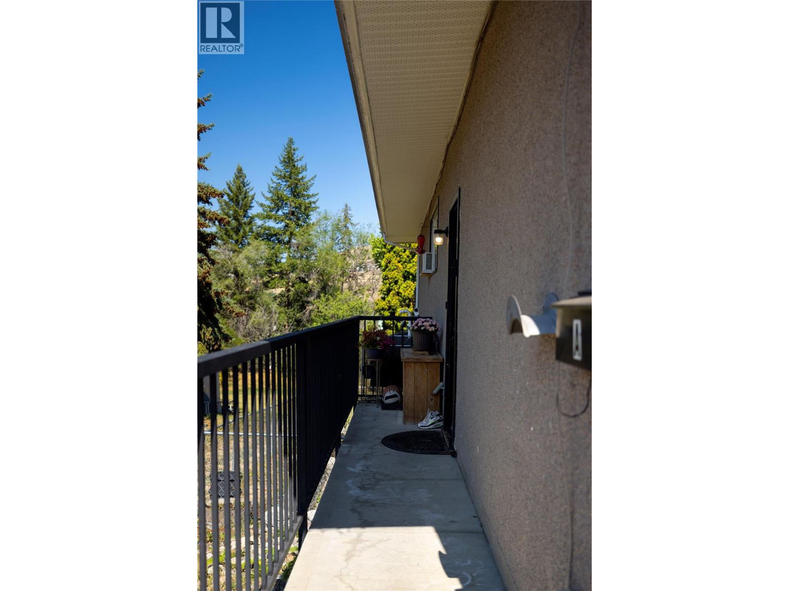 11309 Coldstream Creek Road, Coldstream, British Columbia  V1B 1E1 - Photo 18 - 10365428