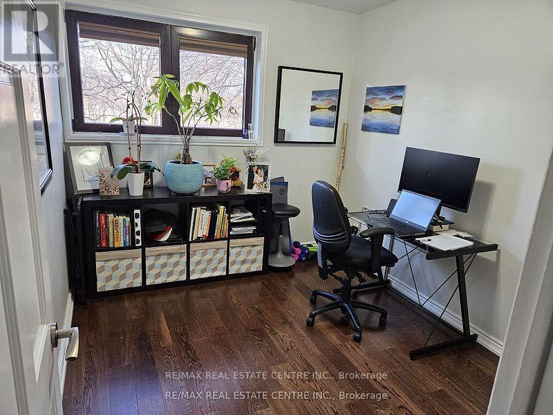 1199 Sixth Line, Oakville, Ontario  L6H 1W8 - Photo 8 - W12518848