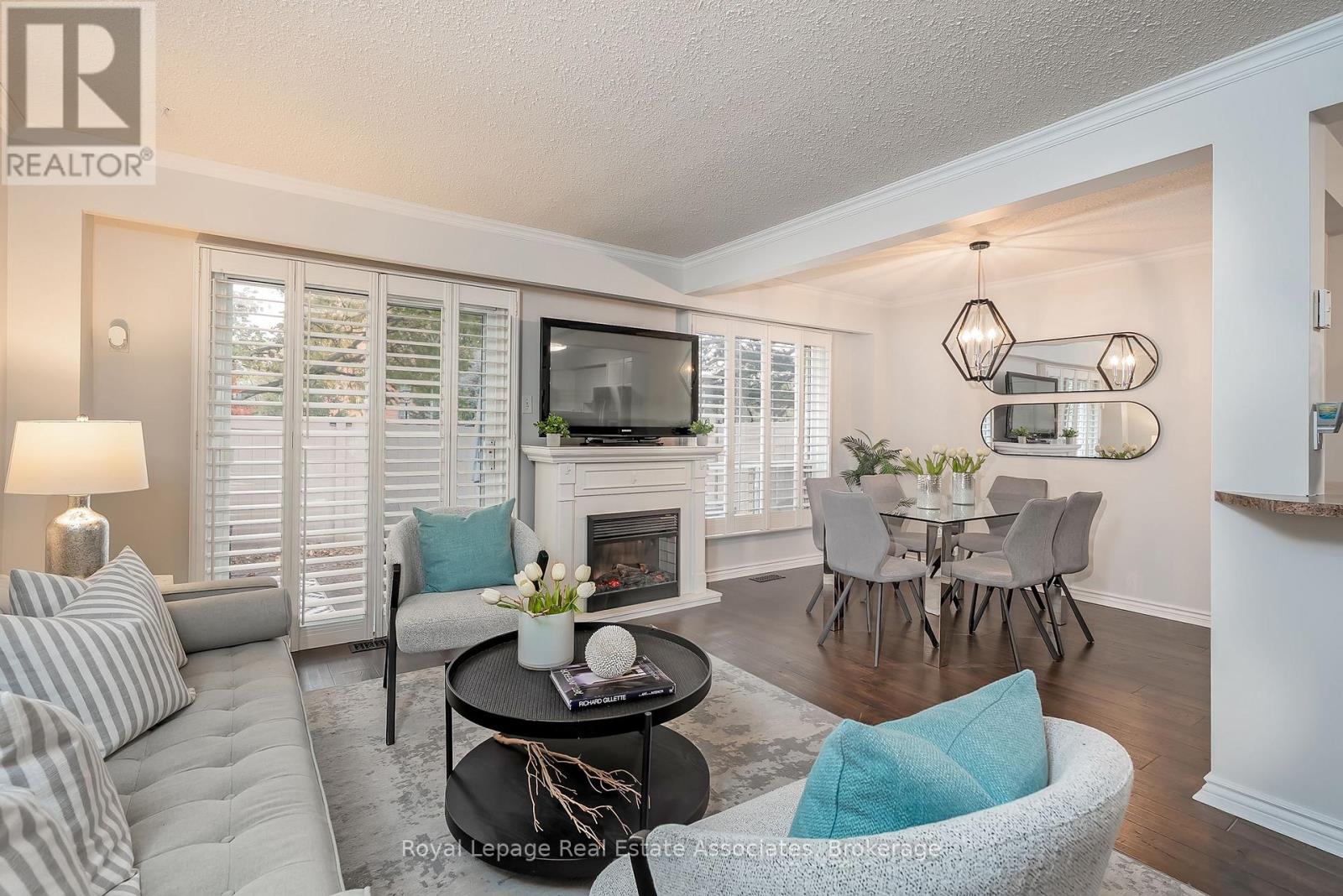 27 - 2617 Windwood Drive, Mississauga, Ontario  L5N 2K6 - Photo 3 - W12518862