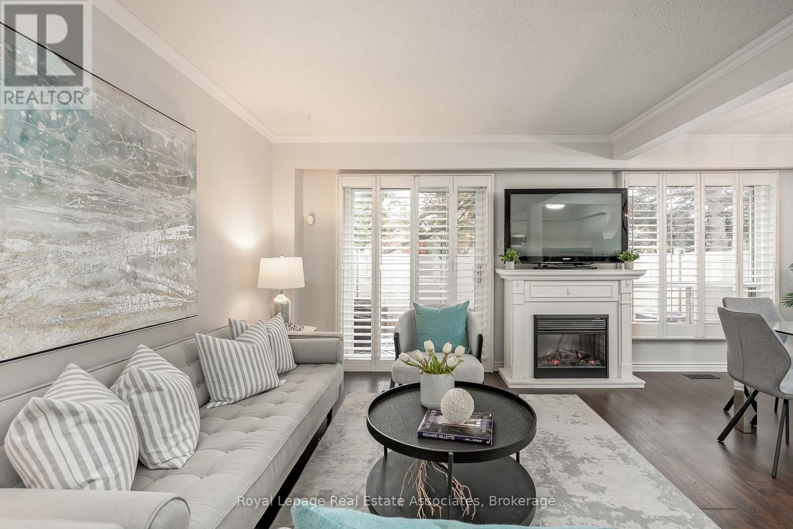 27 - 2617 Windwood Drive, Mississauga, Ontario  L5N 2K6 - Photo 5 - W12518862