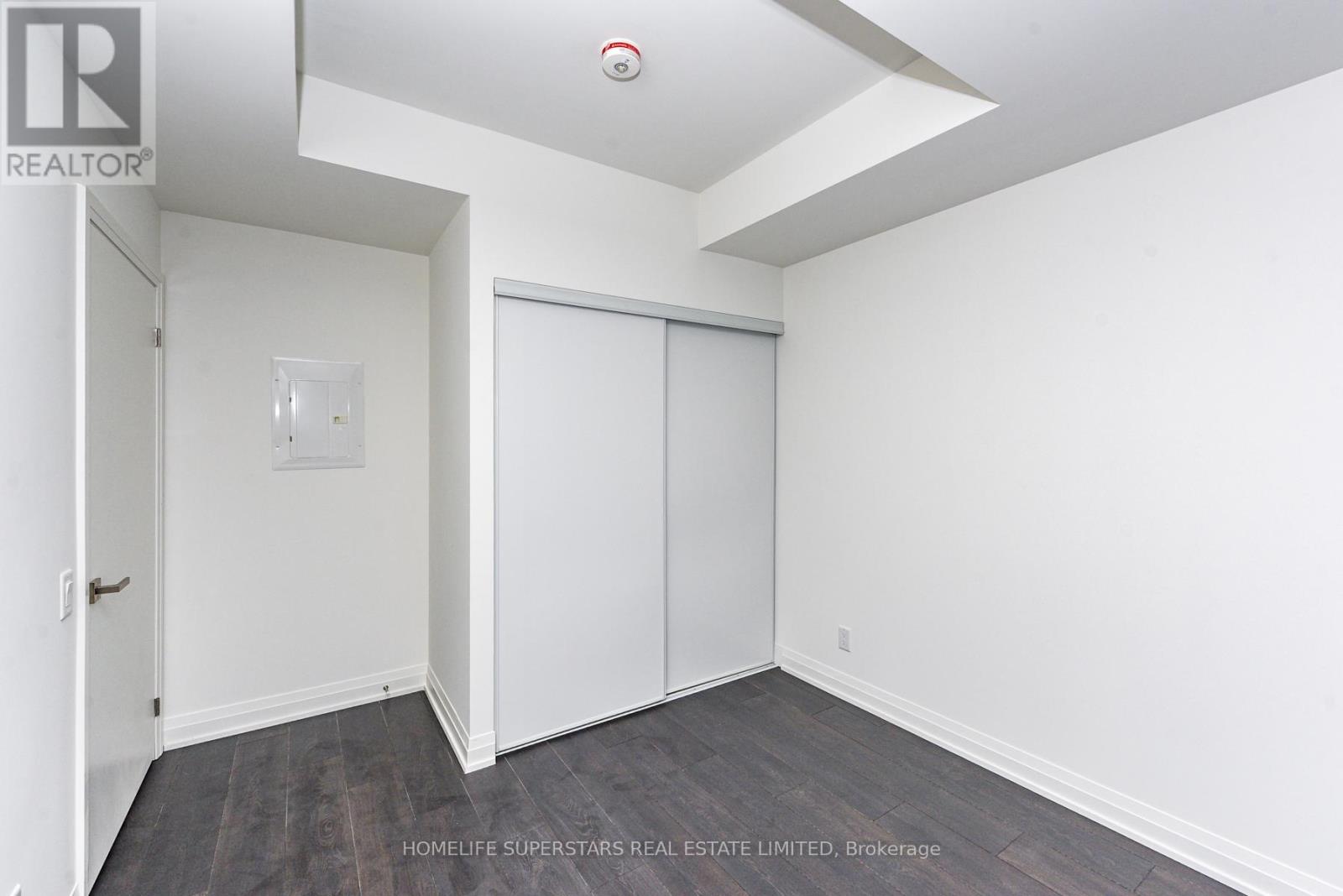 2411 - 4015 The Exchange W, Mississauga, Ontario  L5B 0N9 - Photo 11 - W12518888