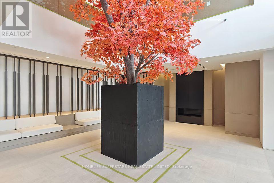 2411 - 4015 The Exchange W, Mississauga, Ontario  L5B 0N9 - Photo 16 - W12518888