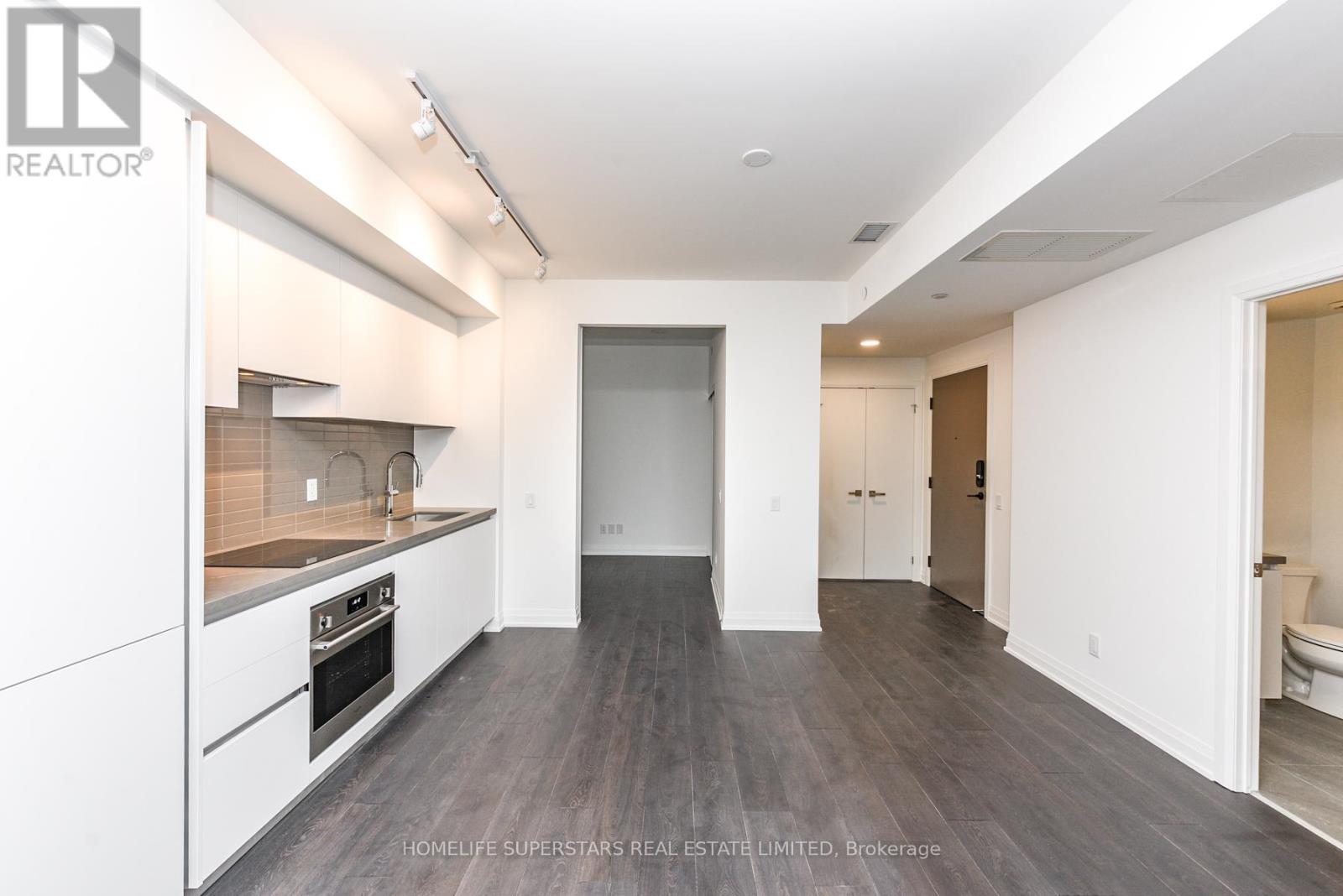 2411 - 4015 The Exchange W, Mississauga, Ontario  L5B 0N9 - Photo 2 - W12518888