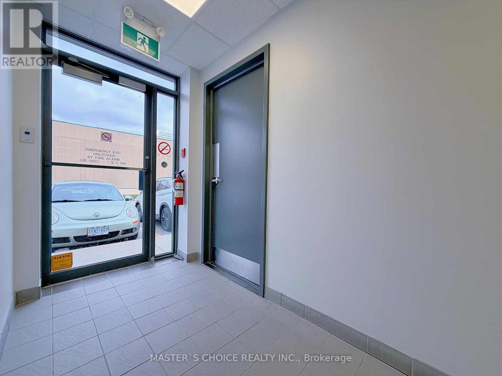 106 - 160 Traders Boulevard E, Mississauga, Ontario  L4Z 3K7 - Photo 8 - W12518918