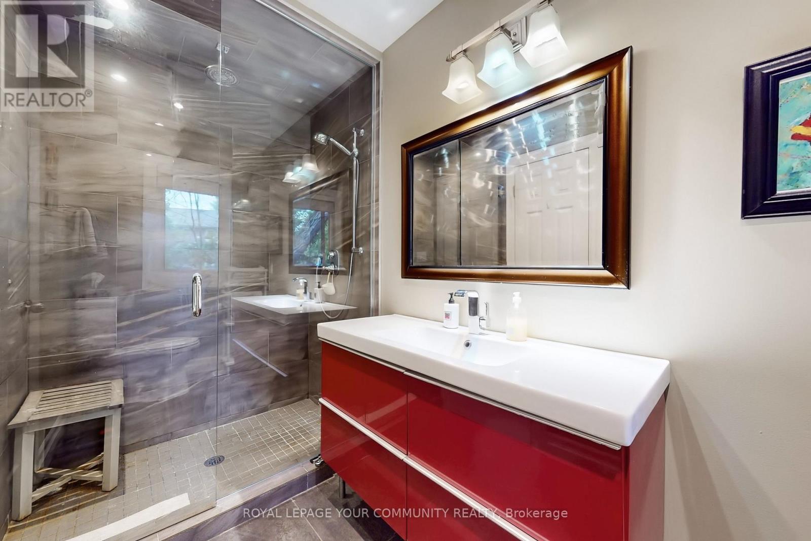 2169 Paisley Avenue, Burlington, Ontario  L7R 1W1 - Photo 16 - W12518930