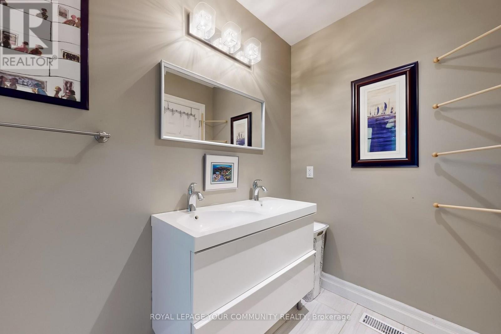 2169 Paisley Avenue, Burlington, Ontario  L7R 1W1 - Photo 18 - W12518930