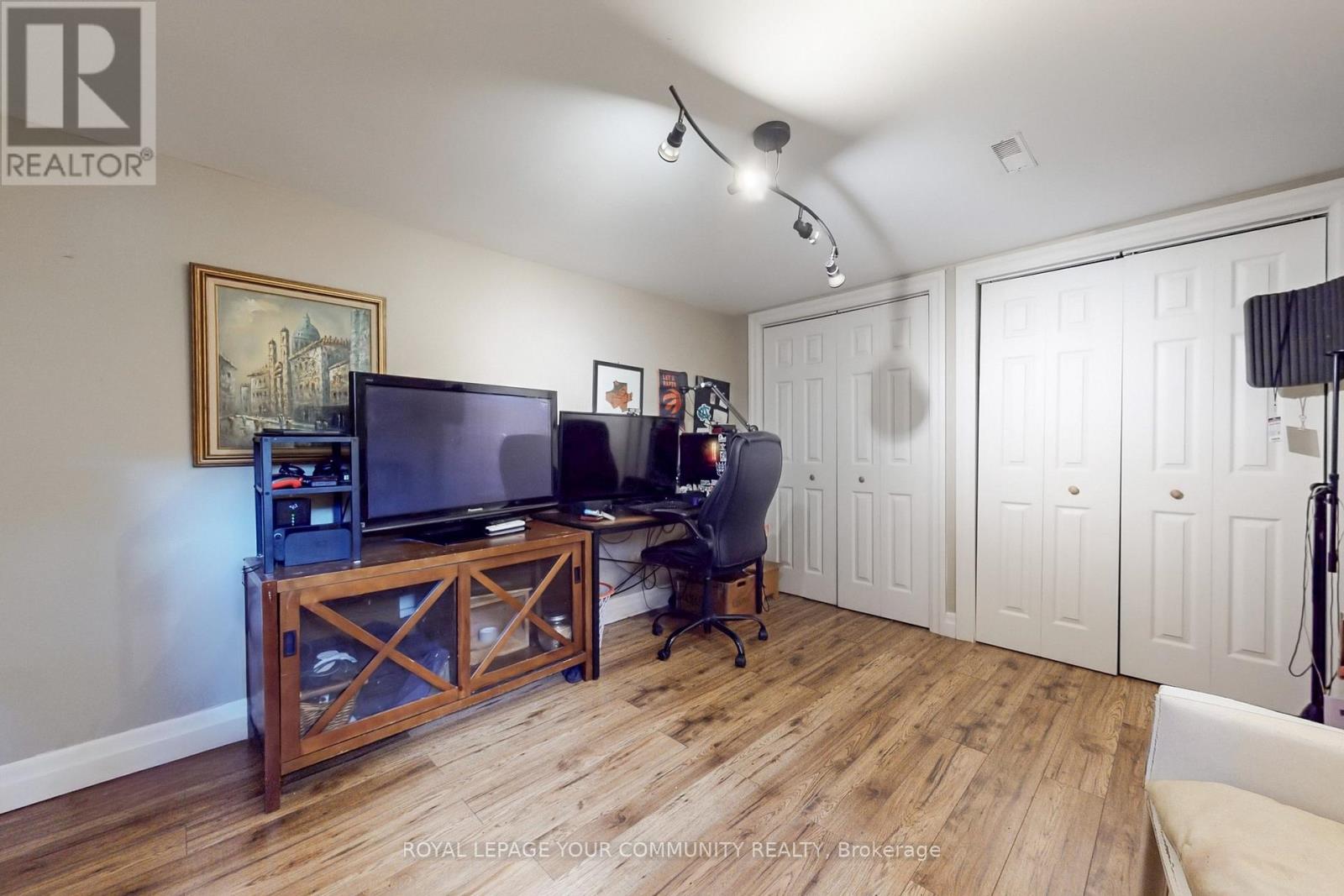 2169 Paisley Avenue, Burlington, Ontario  L7R 1W1 - Photo 23 - W12518930