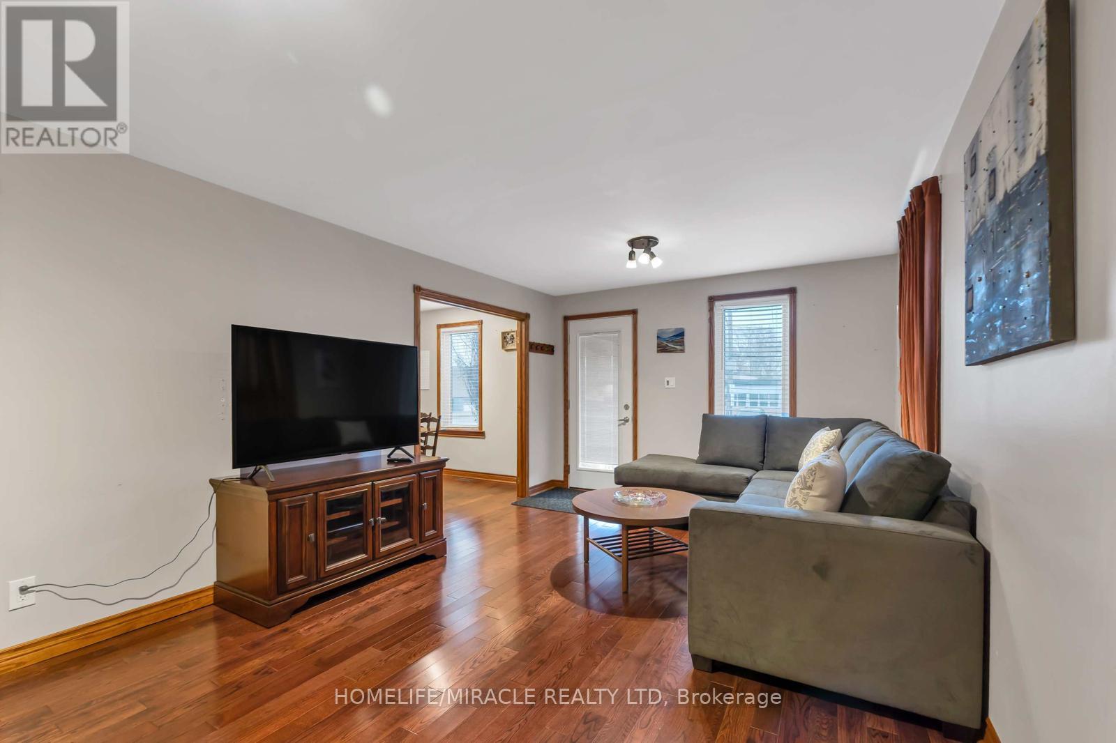 48 Park Street W, Mississauga, Ontario  L5H 1G7 - Photo 9 - W12518972