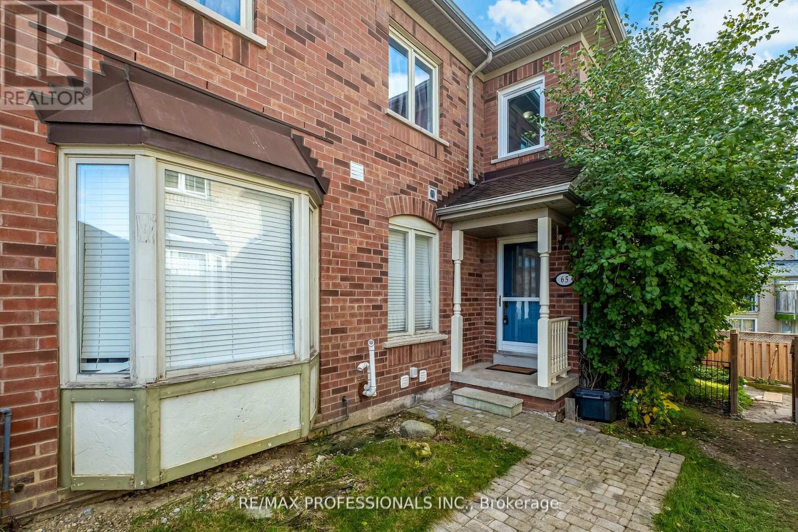 65 HICKORYBUSH AVENUE, Brampton, Ontario