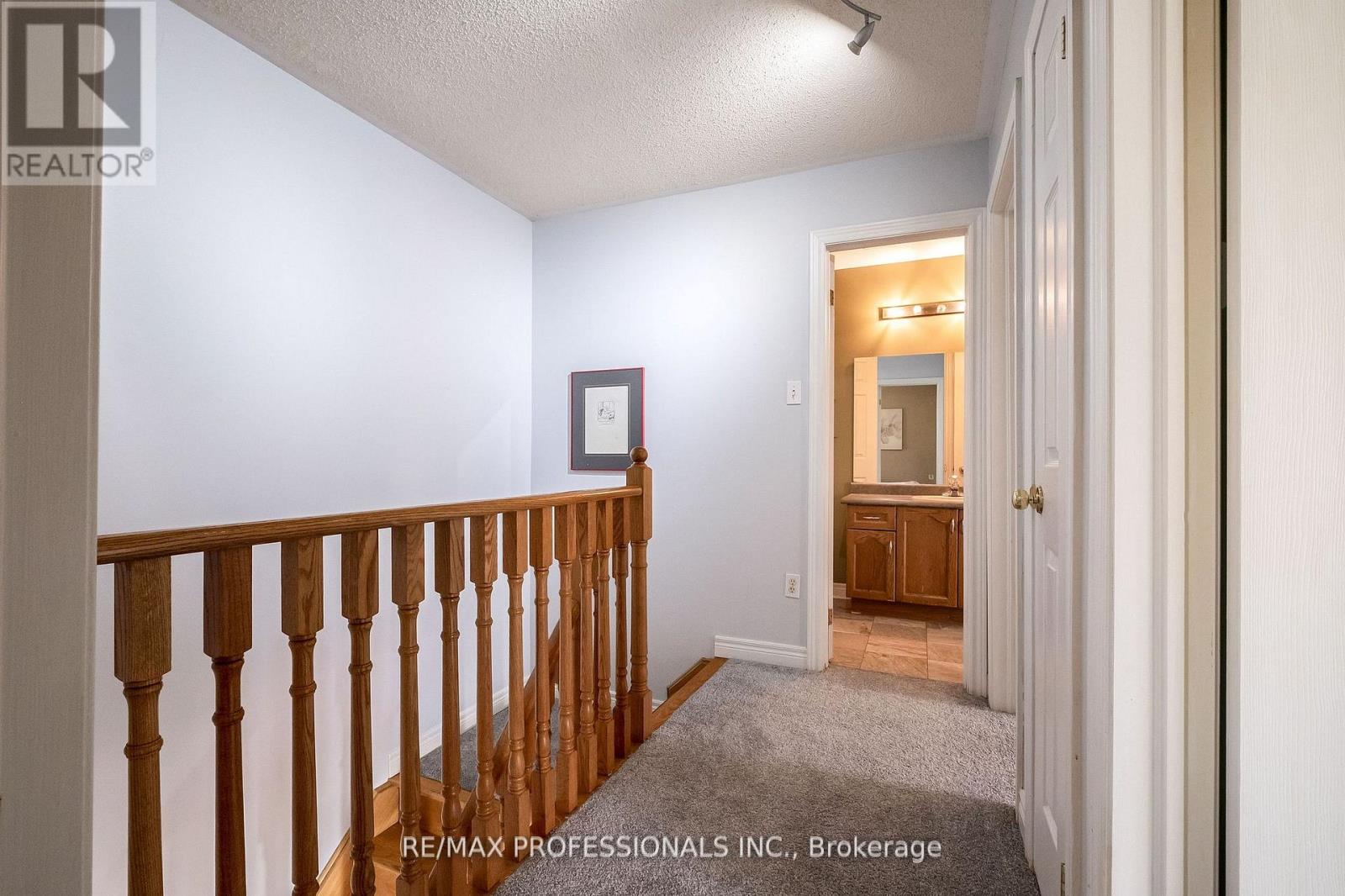 65 Hickorybush Avenue, Brampton, Ontario  L6R 1C8 - Photo 33 - W12518978