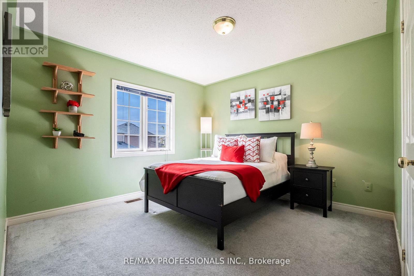 65 Hickorybush Avenue, Brampton, Ontario  L6R 1C8 - Photo 34 - W12518978