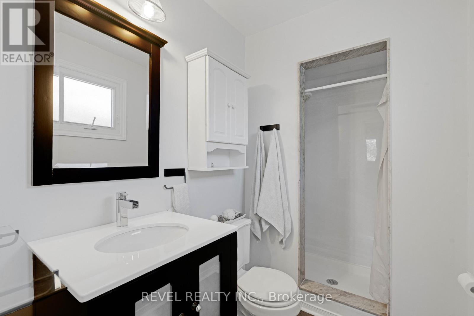 42 Deer Valley Drive, Caledon, Ontario  L7E 2E5 - Photo 17 - W12518994