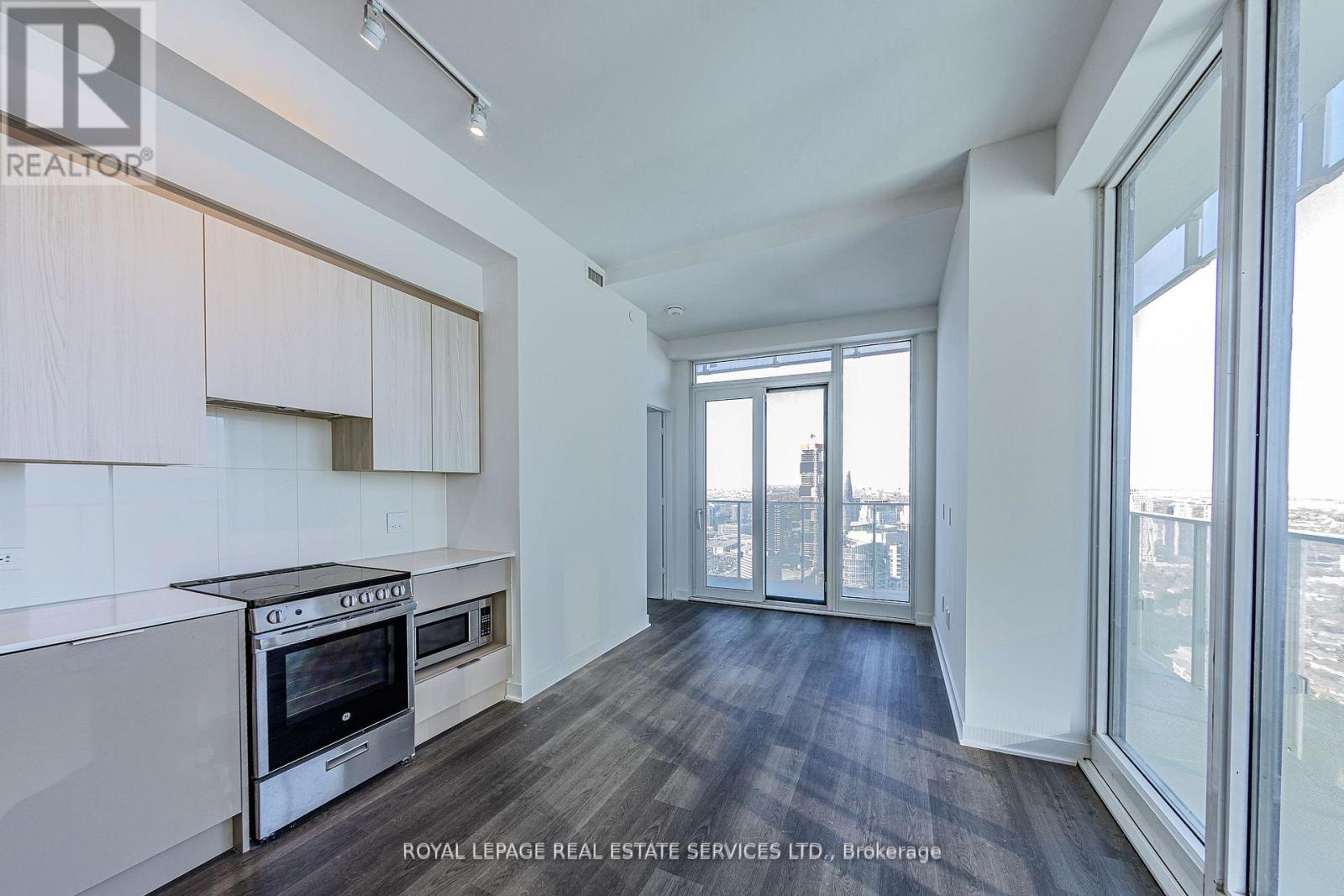 4203 - 3900 Confederation Parkway, Mississauga, Ontario  L5B 0M3 - Photo 24 - W12518996