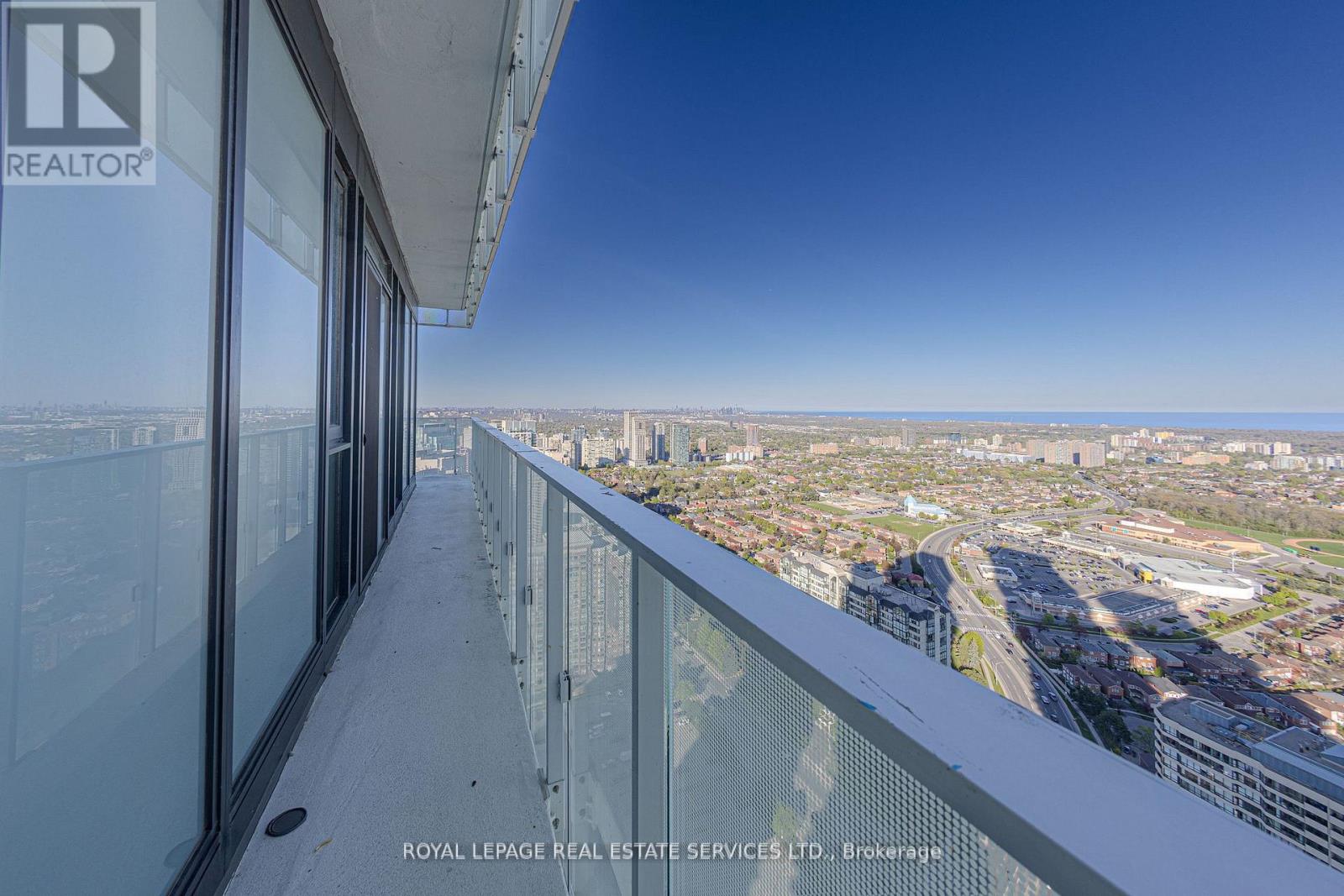 4203 - 3900 Confederation Parkway, Mississauga, Ontario  L5B 0M3 - Photo 28 - W12518996