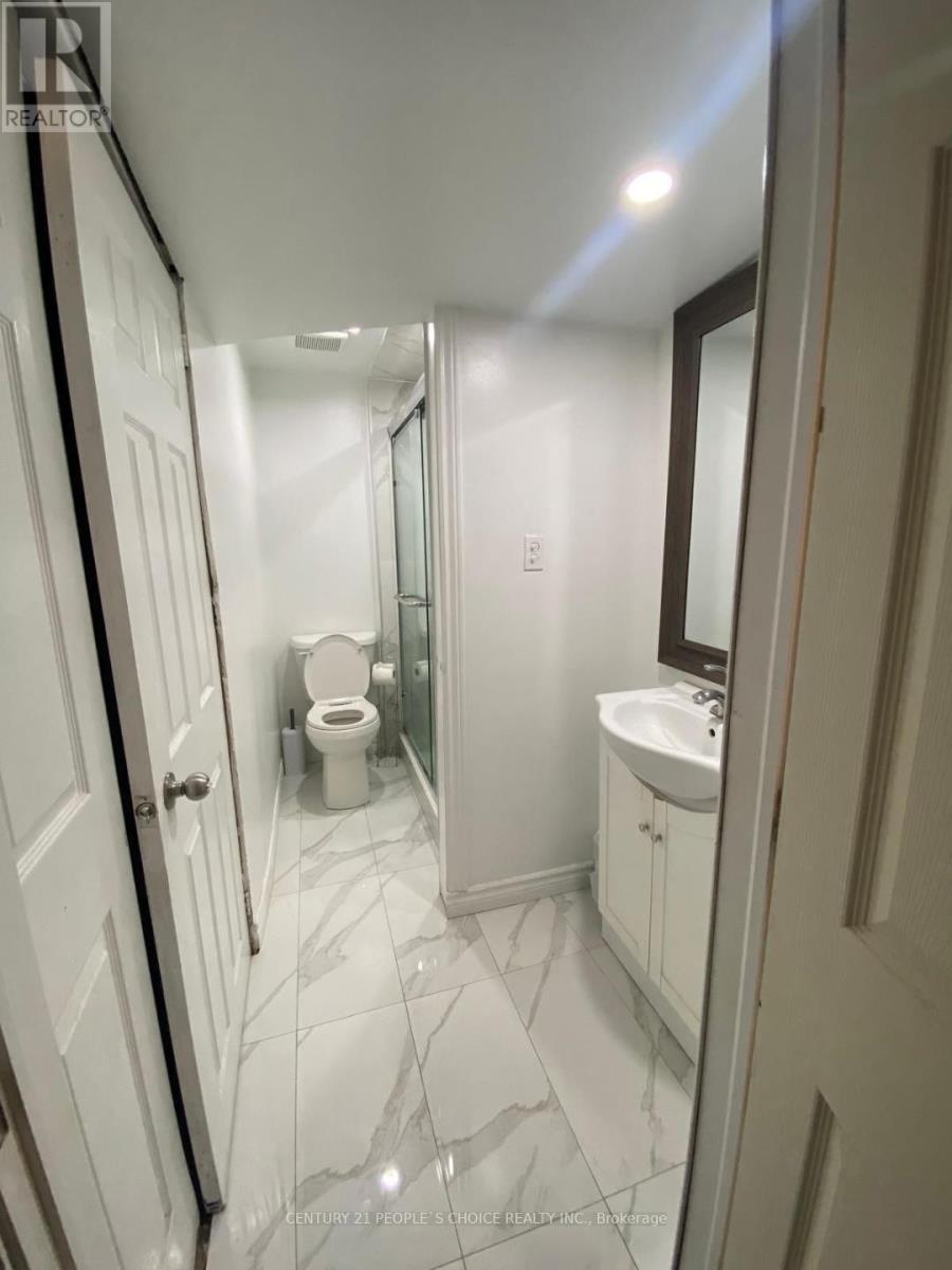 Bsmt - 54 Carrie Crescent, Brampton, Ontario  L6Y 4Z1 - Photo 4 - W12518998