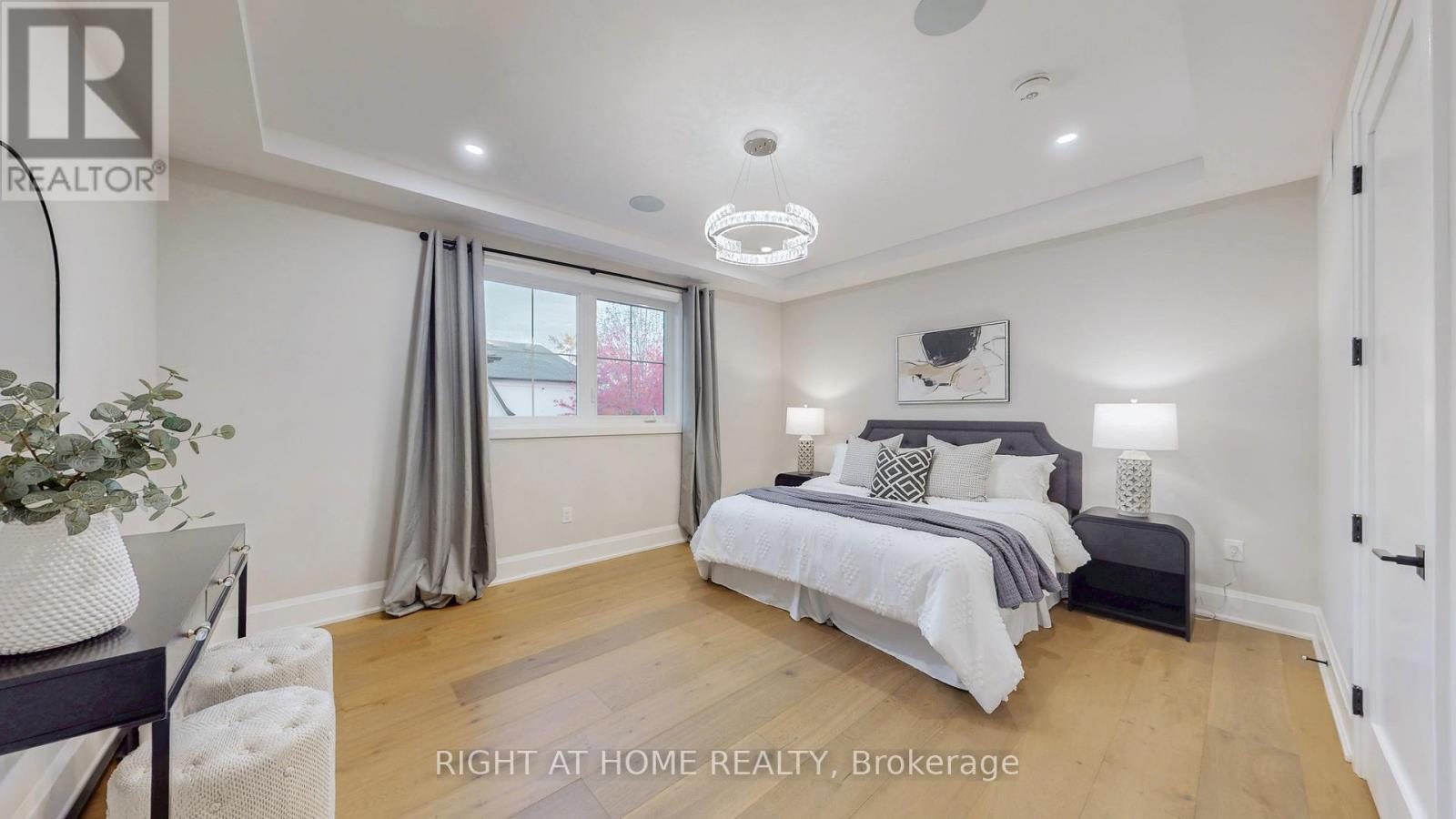 333 Silvana Crescent, Burlington, Ontario  L7L 2X5 - Photo 18 - W12519010