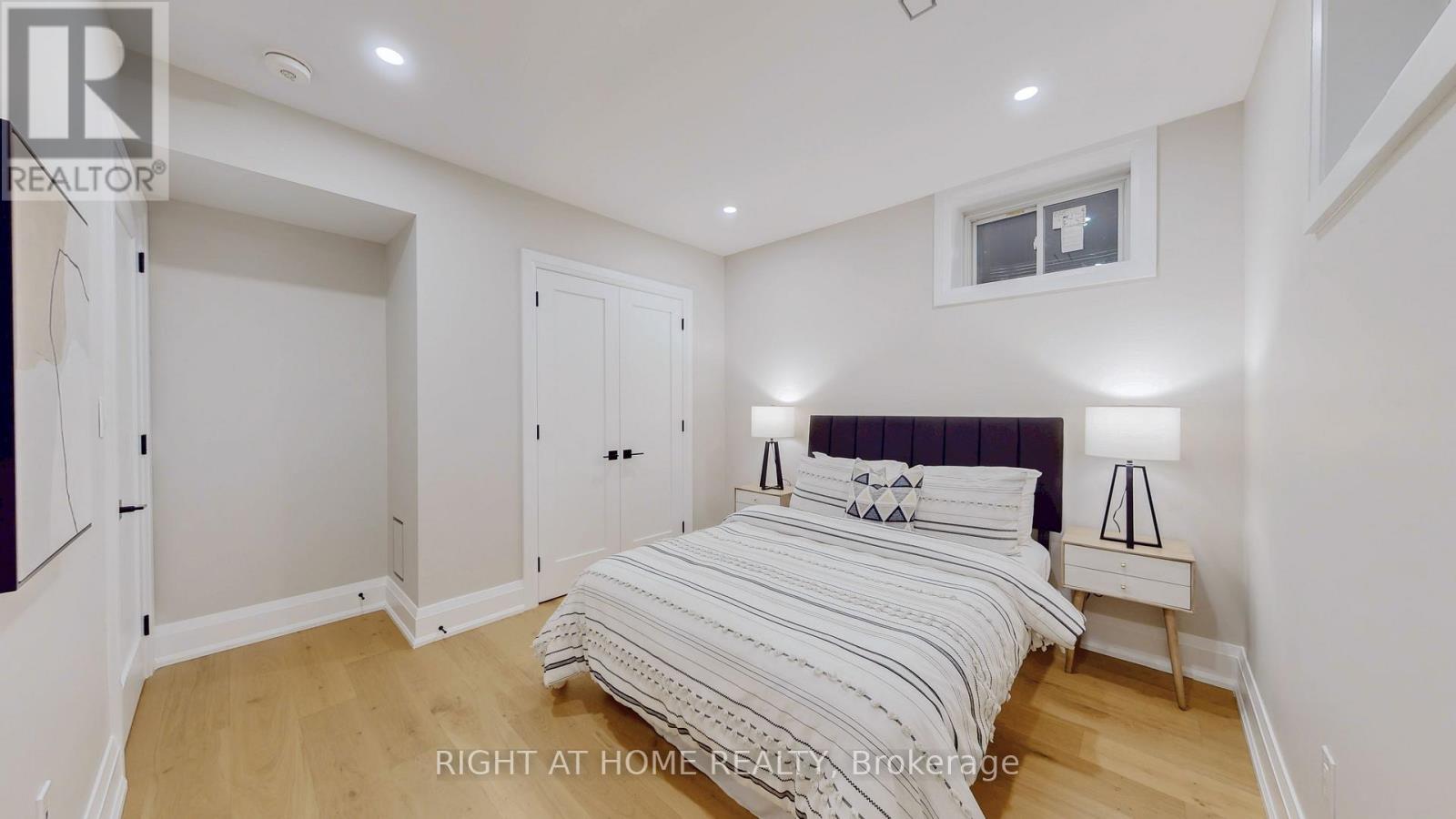 333 Silvana Crescent, Burlington, Ontario  L7L 2X5 - Photo 32 - W12519010