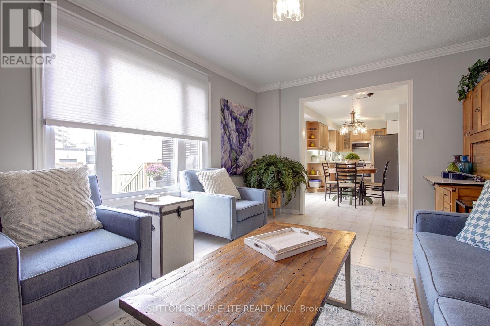 411 The Thicket, Mississauga, Ontario  L5G 4P6 - Photo 21 - W12519018