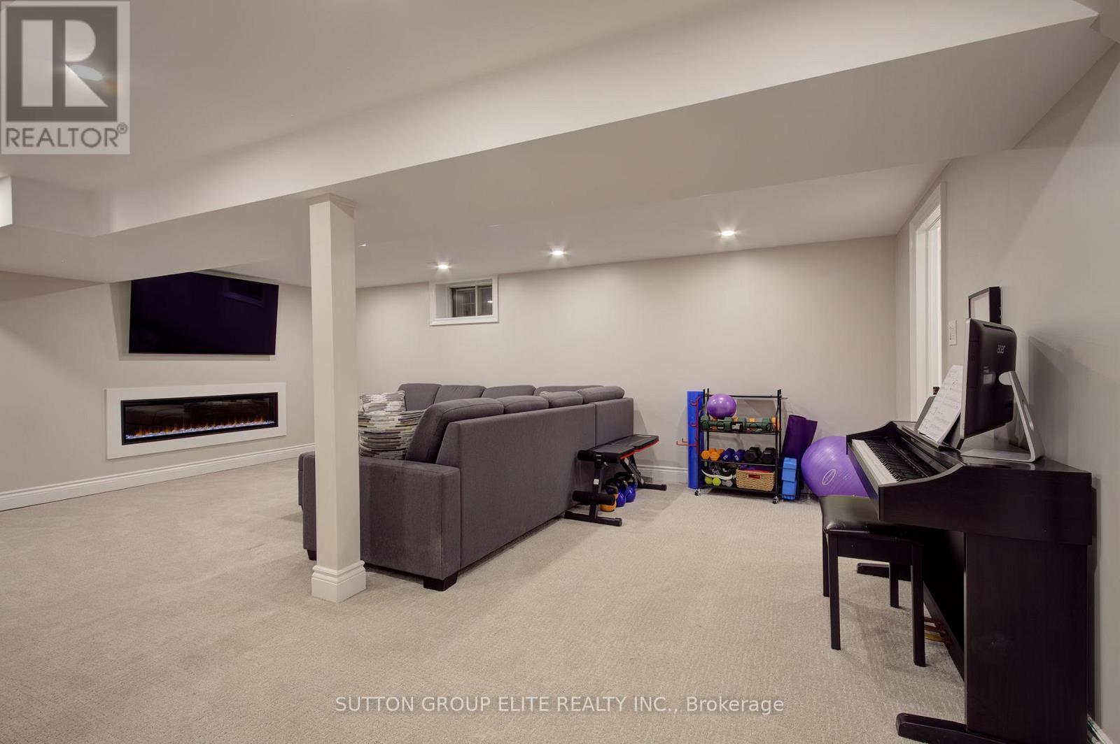 411 The Thicket, Mississauga, Ontario  L5G 4P6 - Photo 34 - W12519018