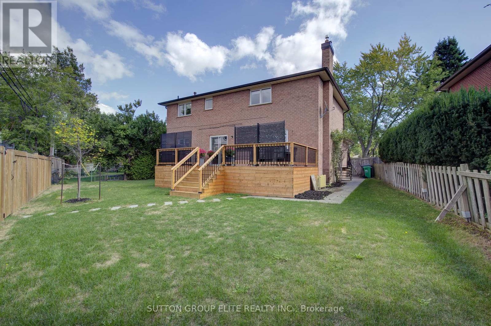 411 The Thicket, Mississauga, Ontario  L5G 4P6 - Photo 41 - W12519018