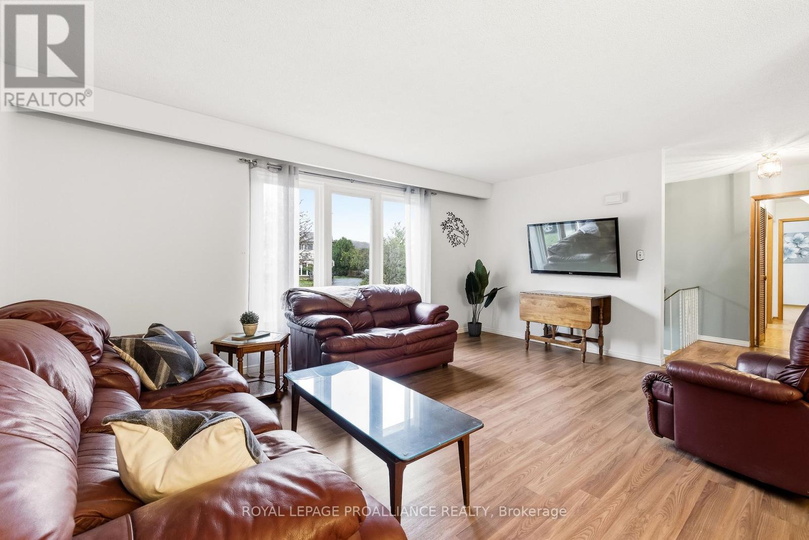 7 Centennial Drive, Port Hope, Ontario  L1A 3S9 - Photo 11 - X12519096