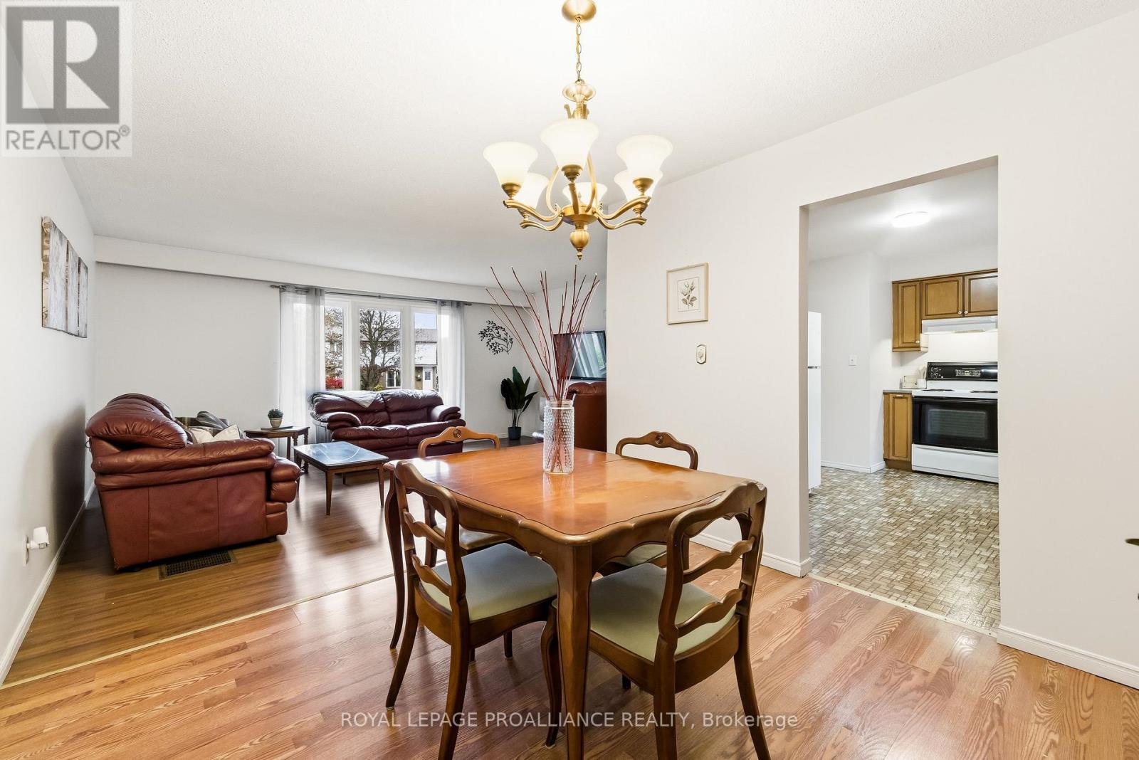 7 Centennial Drive, Port Hope, Ontario  L1A 3S9 - Photo 14 - X12519096