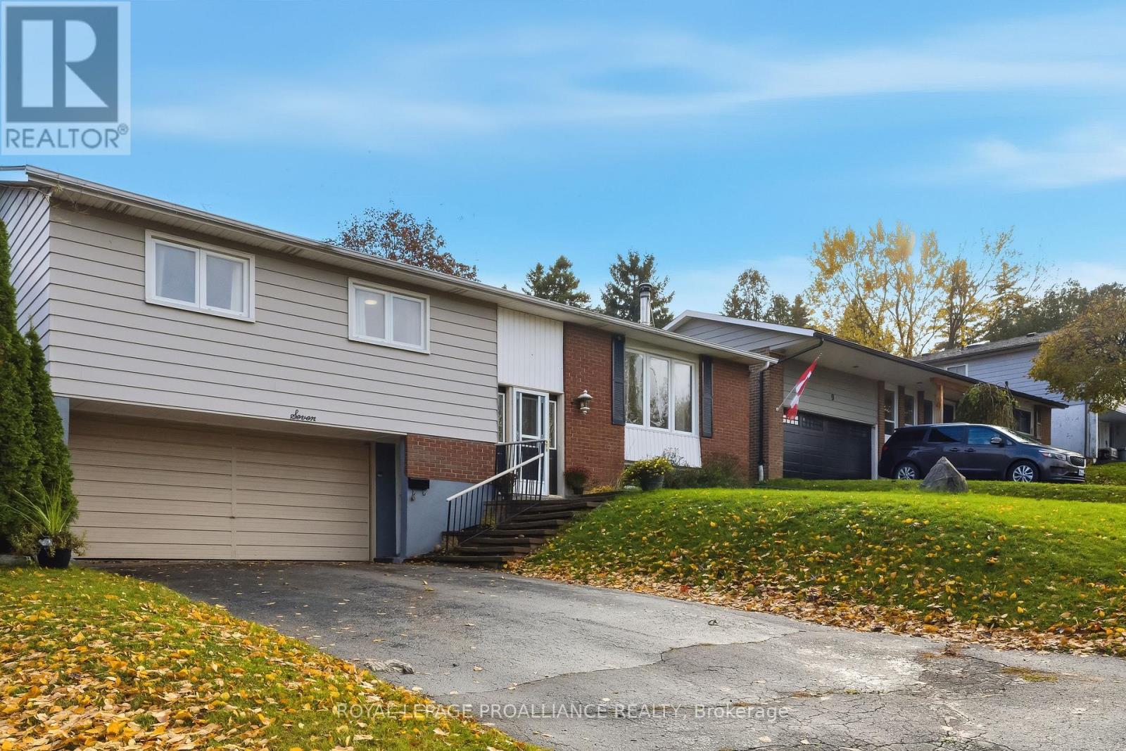 7 Centennial Drive, Port Hope, Ontario  L1A 3S9 - Photo 2 - X12519096